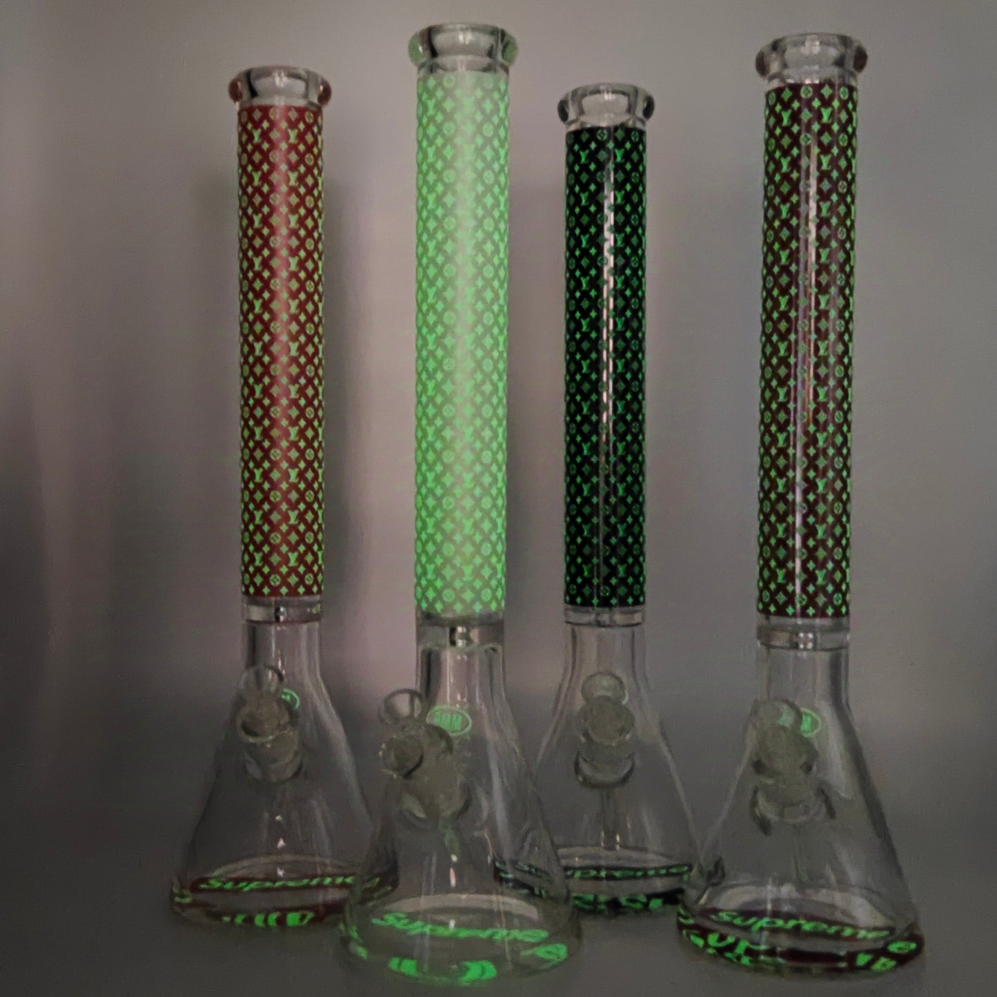 20" Stylish Designed 9mm Glow in the dark Glass Bong