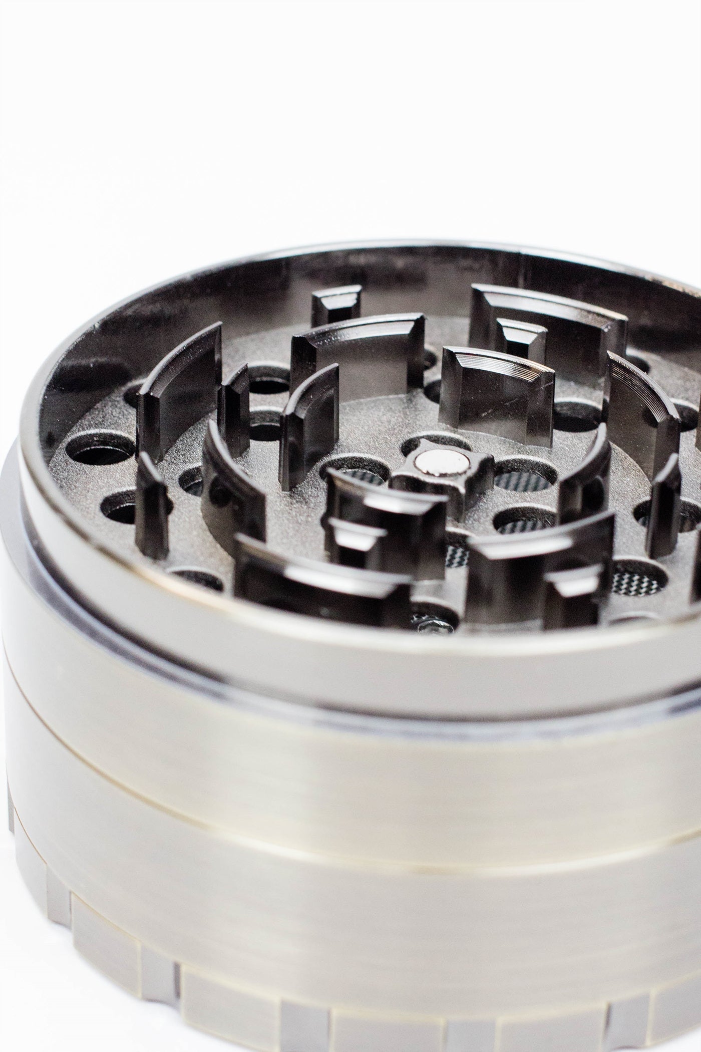 NG 4-Piece Large Gunsteel Grinder_5