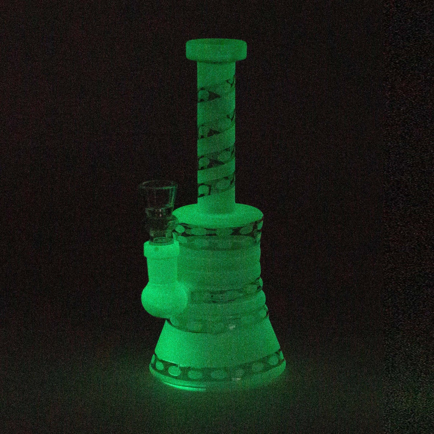 8" GLOW IN DARK GLASS BONG WITH DIFFUSER_1