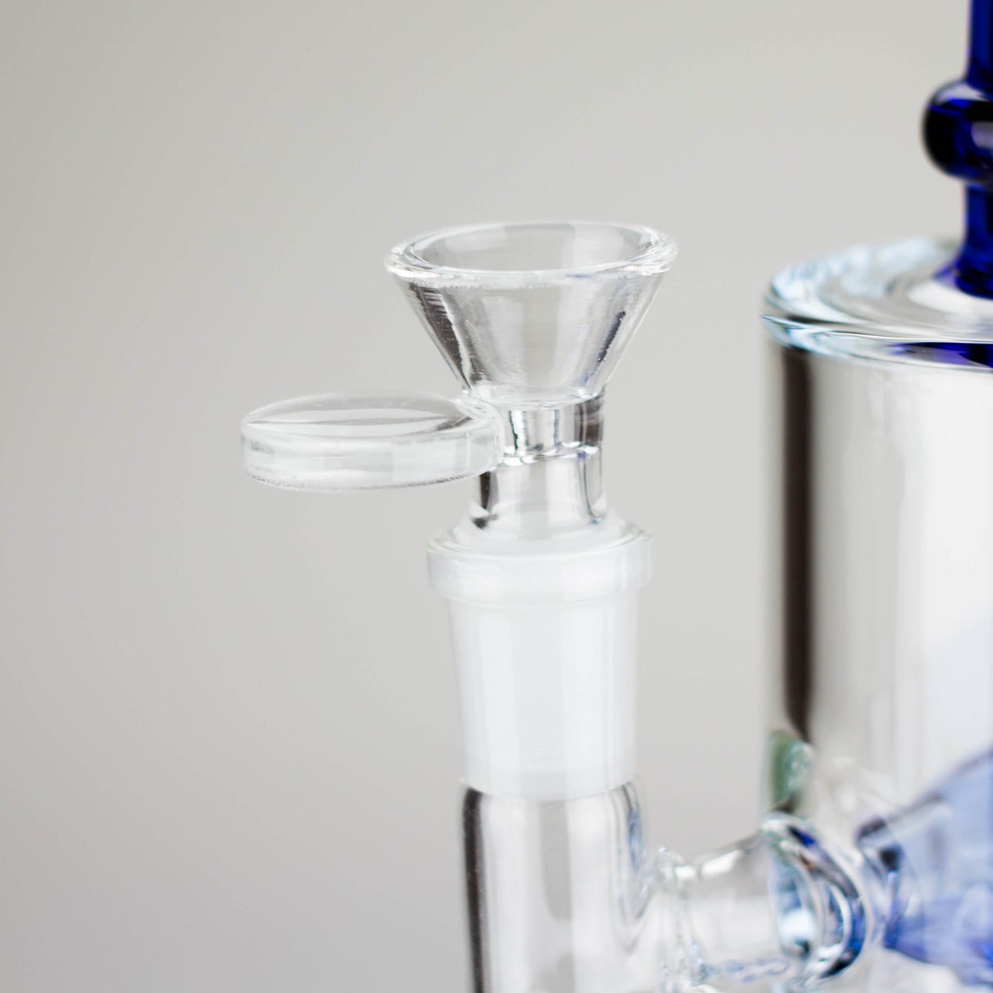 Infyniti | 9.5" glass bong with tree-arm diffuser