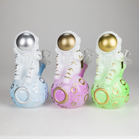 7" 3D Astronaut Glass Bong – Space Inspired Water Pipe