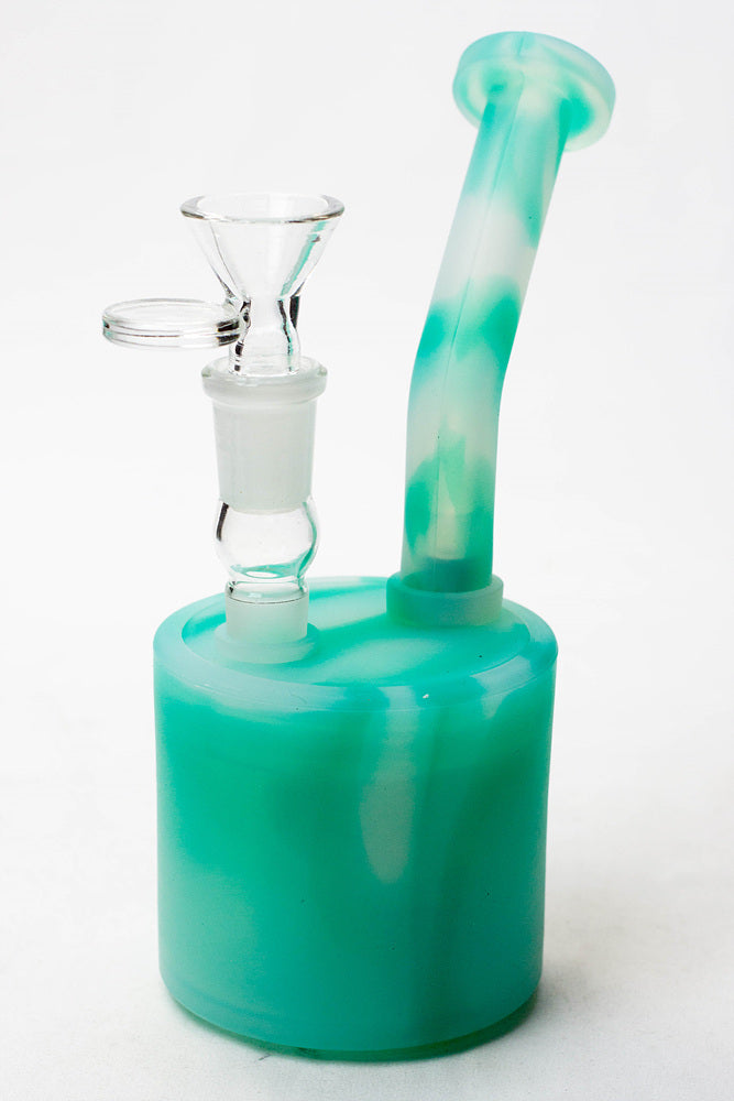 7" Detachable silicone bubbler