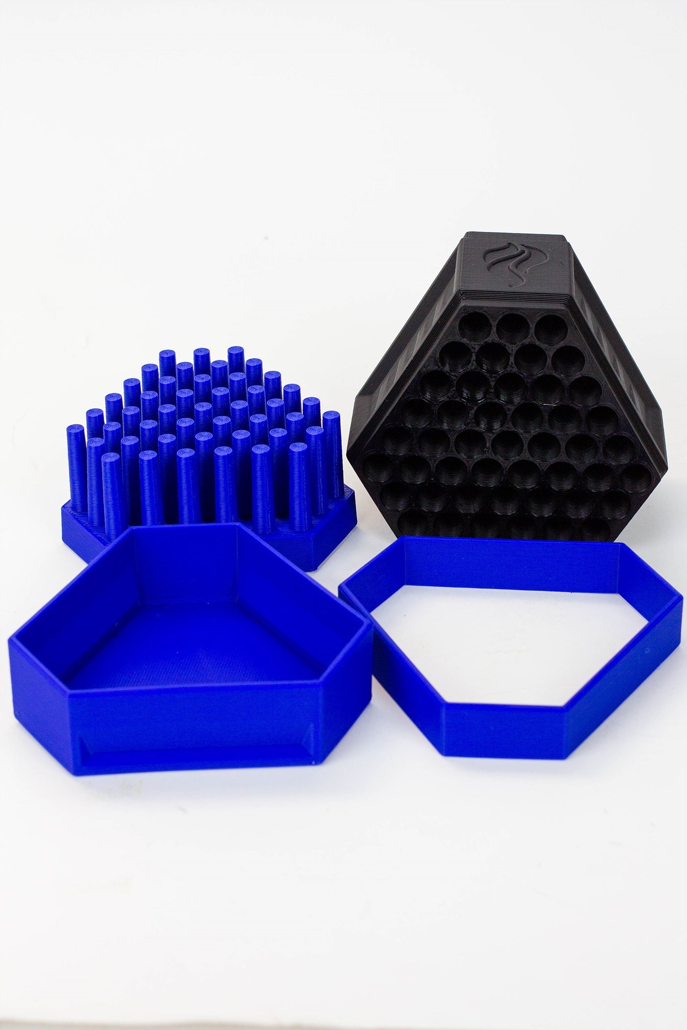 CONE CRUSHER (FILLS 46 PRE-ROLLED CONES)