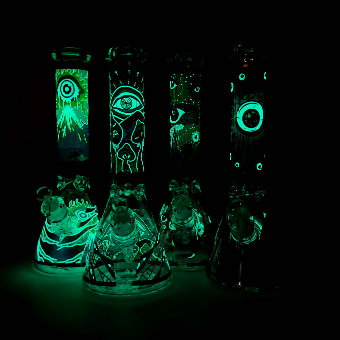 14" Eye Design 7mm Thick Heavy-Duty Glass Beaker Bong