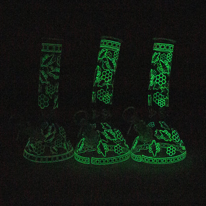 8" Glow in the dark glass bong [XTR1075]