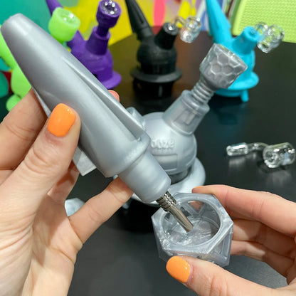 Ooze | UFO Silicone Water Pipe & Dab Straw_5
